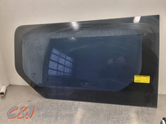 Ruit Laaddeur zijkant van een Renault Trafic, Auto-onderdelen, Gebruikt, -, Renault, -