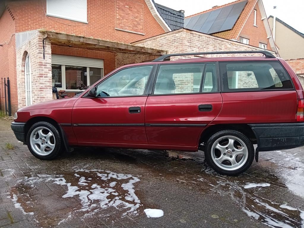 Opel astra 1995 1.4i, Auto's, Oldtimers, Particulier, Te koop