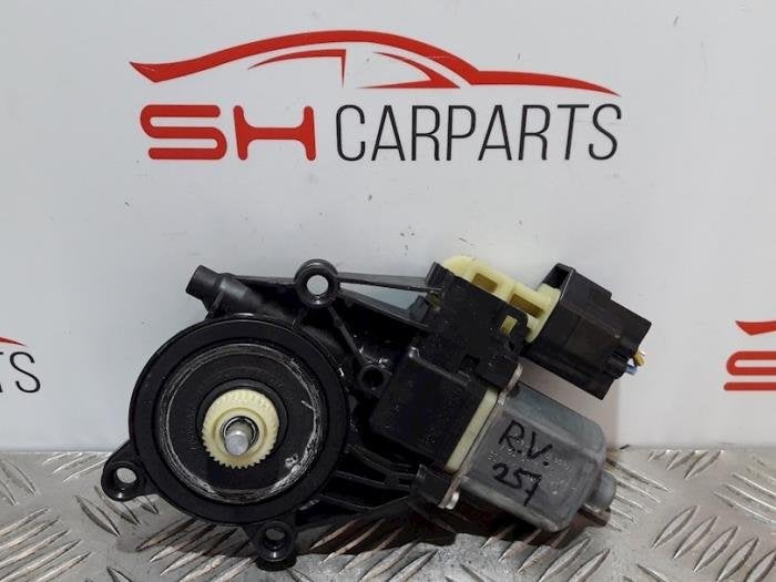 Moteur de vitre portière d'un Ford Fiesta, -, 3 mois de garantie, -, -