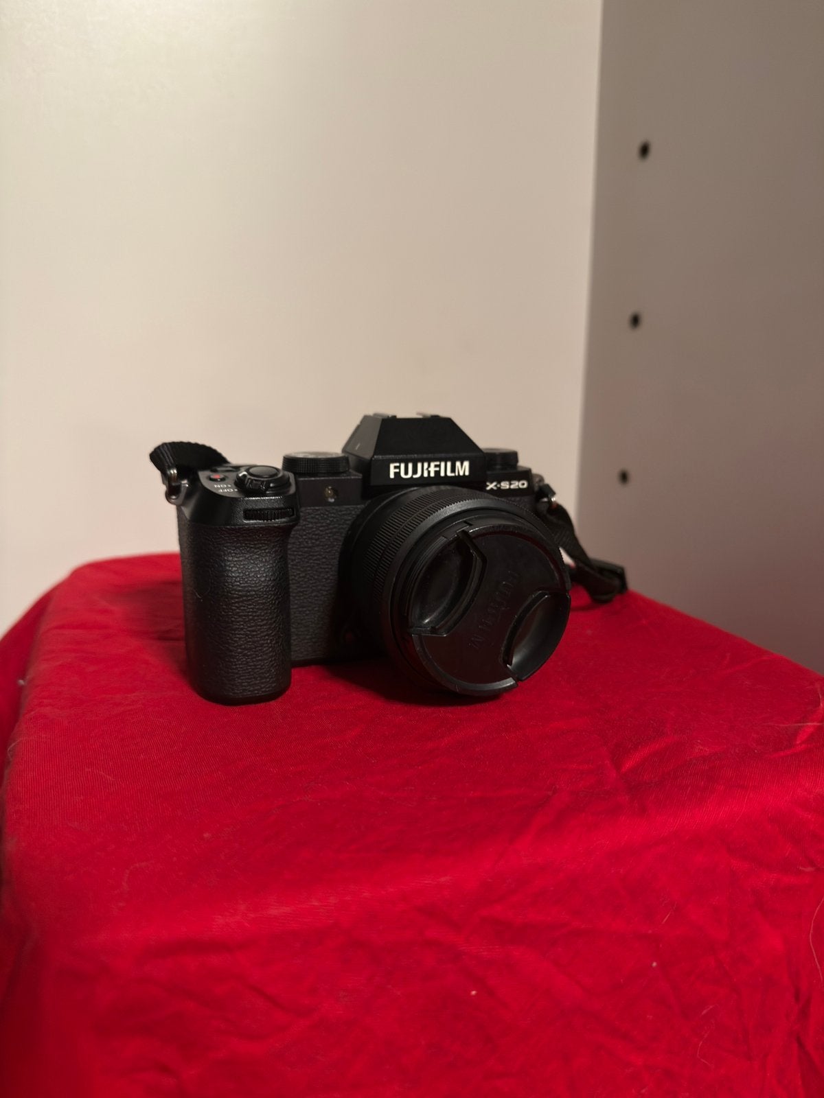 Fujifilm X-S20 + XC 15-45mml (nog 2j+ garantie), Ophalen of Verzenden, Zo goed als nieuw, Systeemcamera, Fujifilm