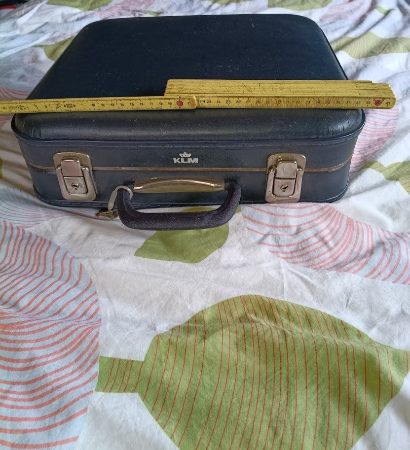 klein KLM koffertje / valiesje, Gebruikt, Hard kunststof, Slot, Minder dan 50 cm