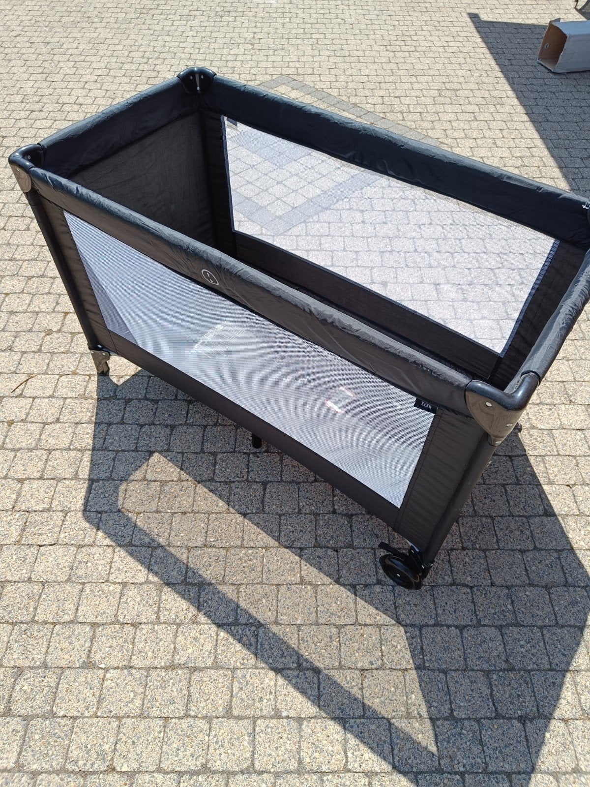 Reisbed met matras en stevige bodem, Ophalen
