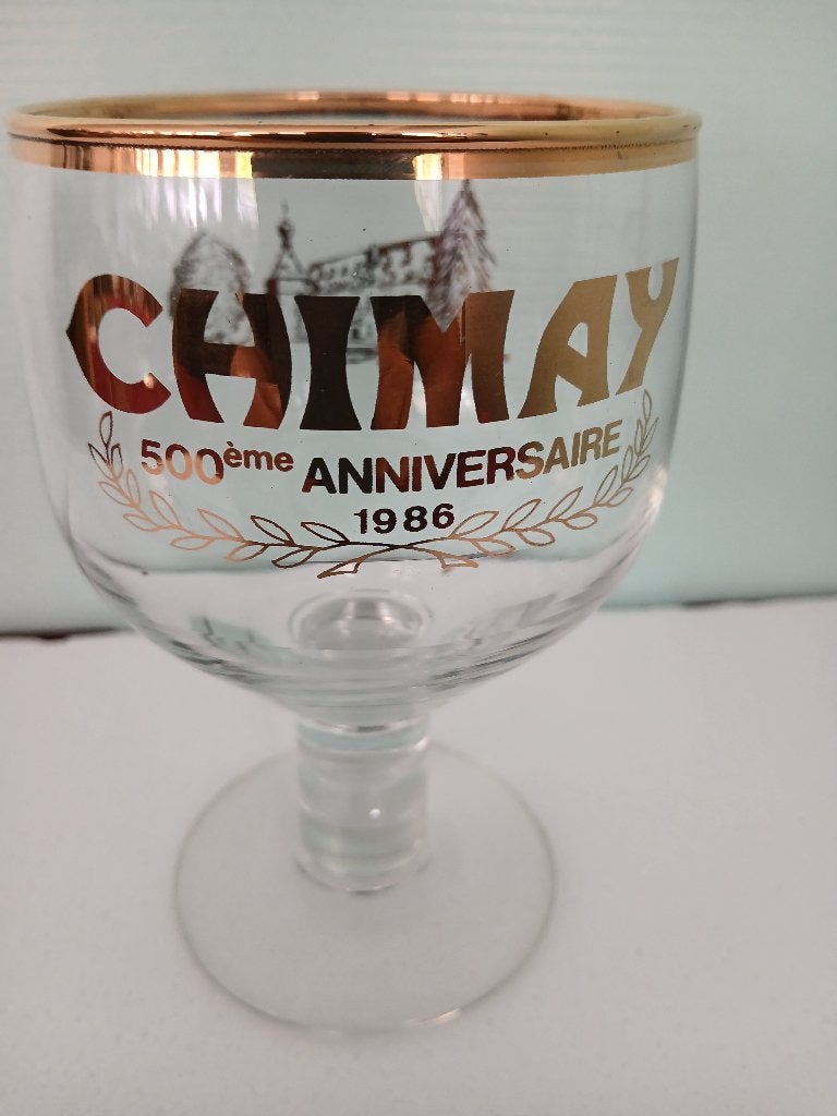 Verre sur pied CHIMAY  500éme ANNIVERSAIRE de couleur dorée, Collections, Enlèvement ou Envoi, Comme neuf, Verre ou Verres, Autres marques
