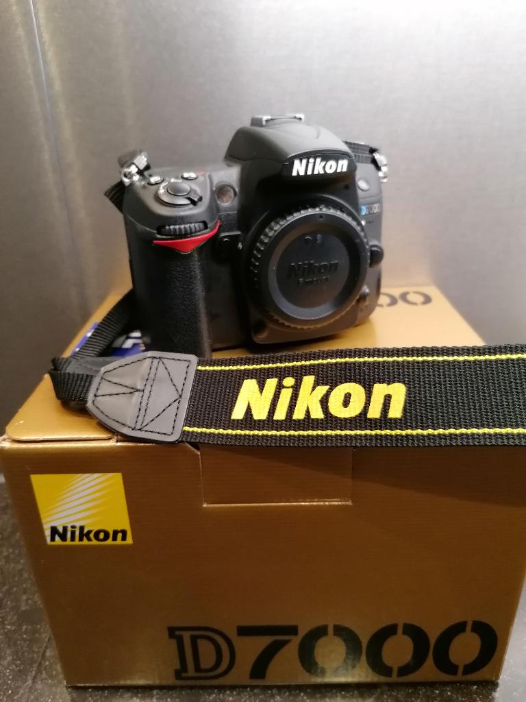 Nikon D7000, TV, Hi-fi & Vidéo, Appareils photo numériques, Sans zoom optique, Comme neuf, Enlèvement, Nikon