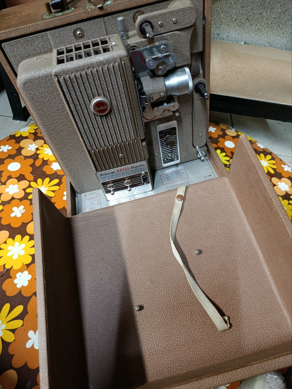 Projecteur de film vintage Kodak, Enlèvement ou Envoi
