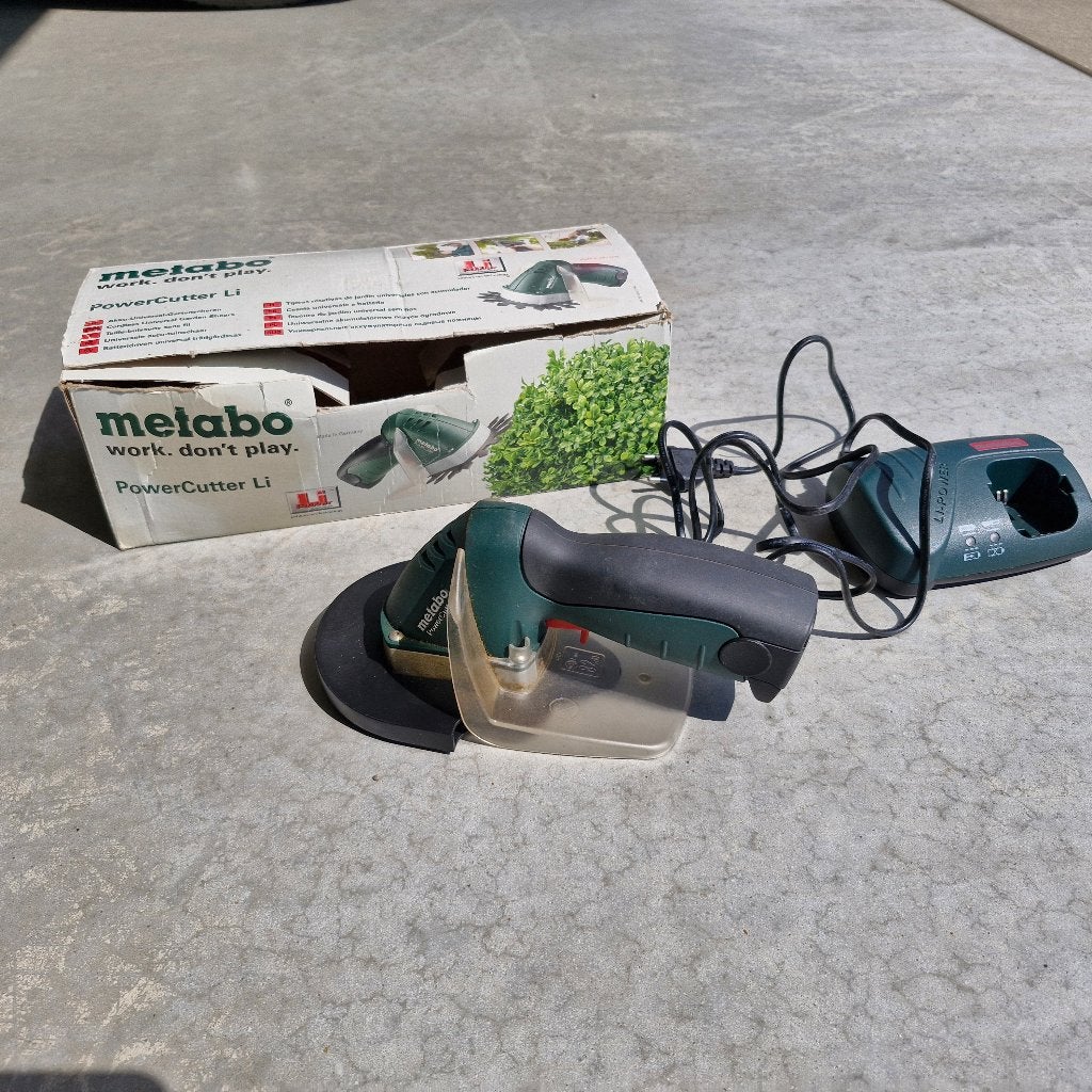 buxustrimmer/ buxusschaar, Tuin en Terras, Ophalen of Verzenden, Zo goed als nieuw, Metabo