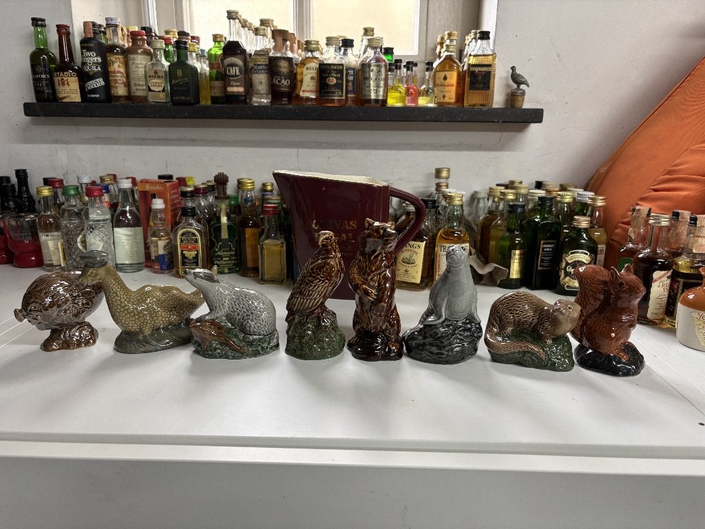 8 miniatures de whisky vintage en céramique, Enlèvement ou Envoi