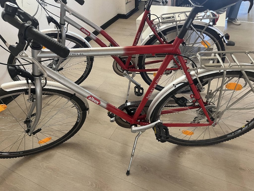 Altrex stads fietsen (dames + heren)  SET, Fietsen en Brommers, Ophalen, Gebruikt