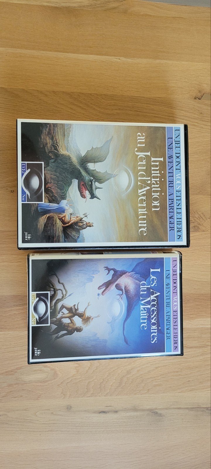 Collection L’Oeil Noir Folio Junior (2 boîtes +  20 livres), Enlèvement