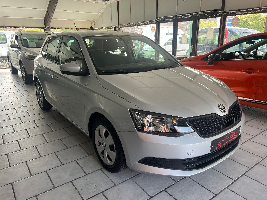 skoda fabia 1.0 i /CAR PASS/euro 6b/57.000 km, Autos, Skoda, Argent ou Gris, Achat, Euro 6, Entreprise