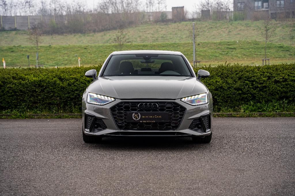 Audi A4 2019 photo 2