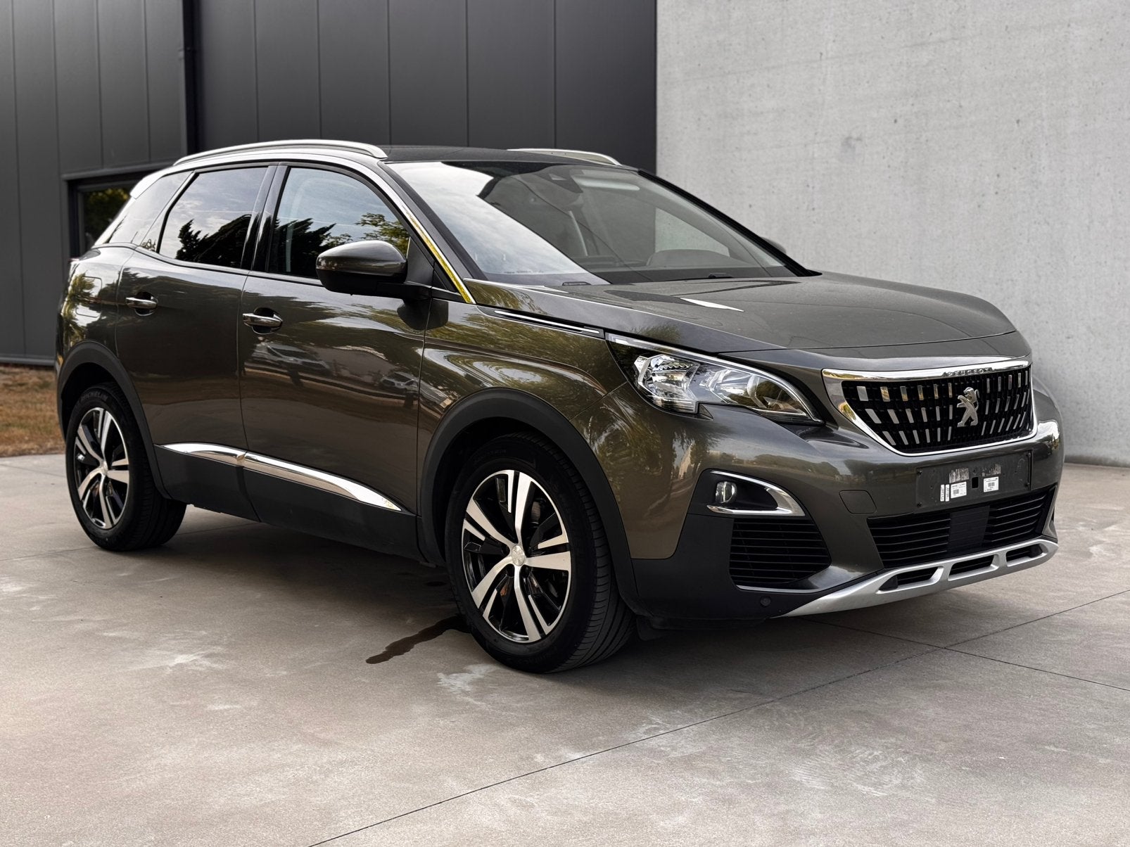 PEUGEOT 3008 ALLURE / AUTOMAAT! / NIEUWSTAAT! / GEKEURD VVK!, Auto's, Stof, Euro 6, Navigatiesysteem, 96 kW