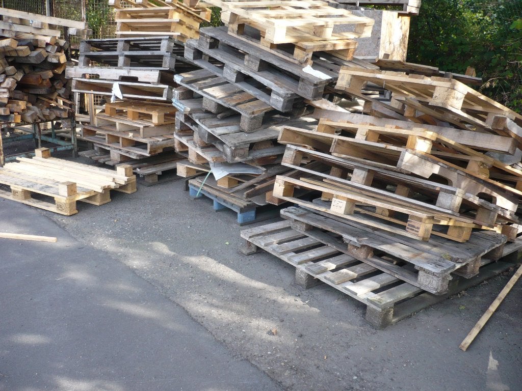 Hout, oude pallets, houten balken en planken, Tuin en Terras, 3 tot 6 m³, Ophalen, Overige houtsoorten, Blokken
