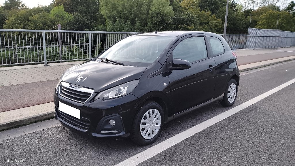 2015 Peugeot 108 1.0 benzine 97000 km, Auto's, Voorwielaandrijving, Dealer onderhouden, Stof, Zwart