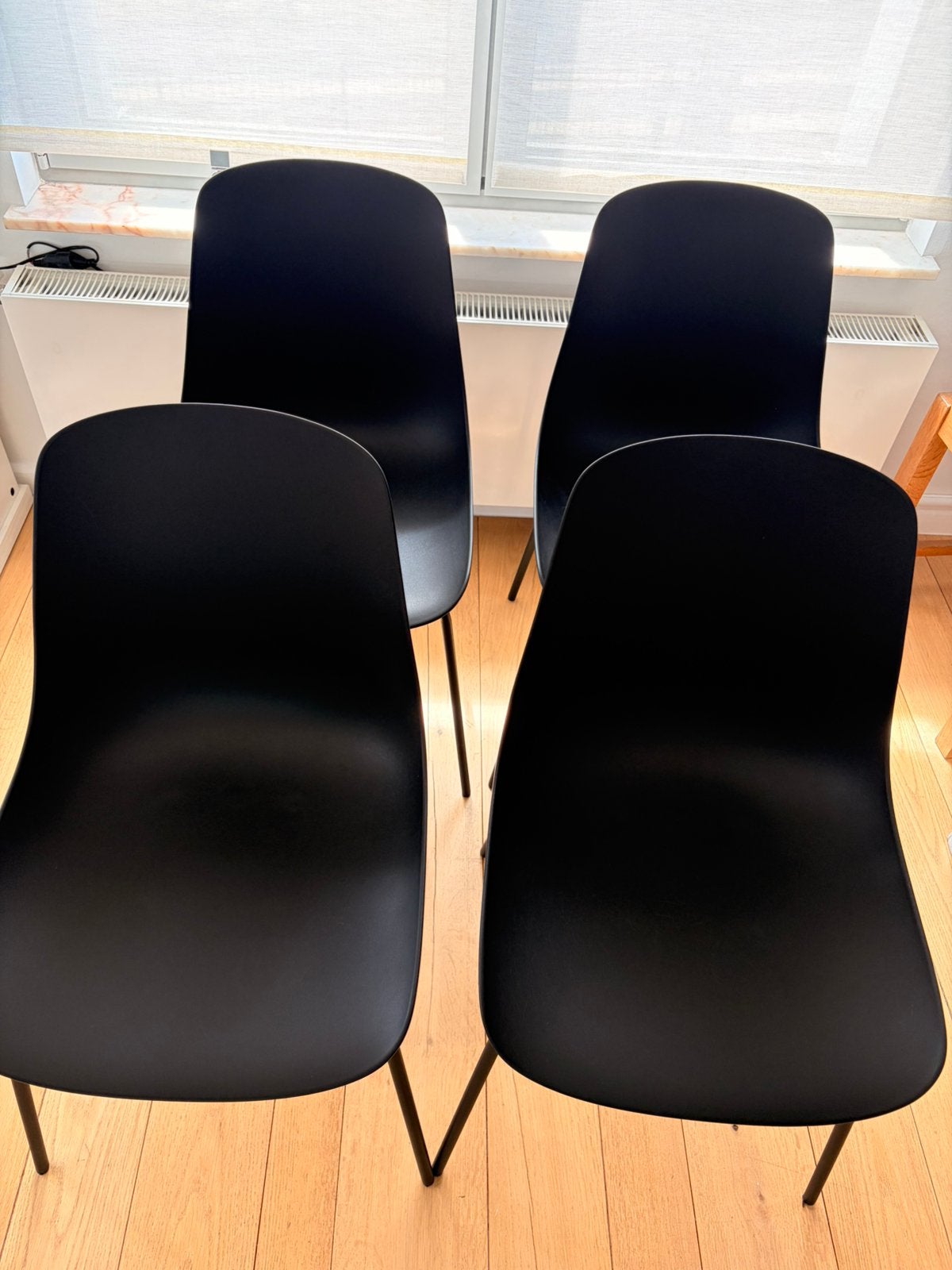 Lot de 4 chaises noires, Maison & Meubles, Chaises, Enlèvement, Comme neuf