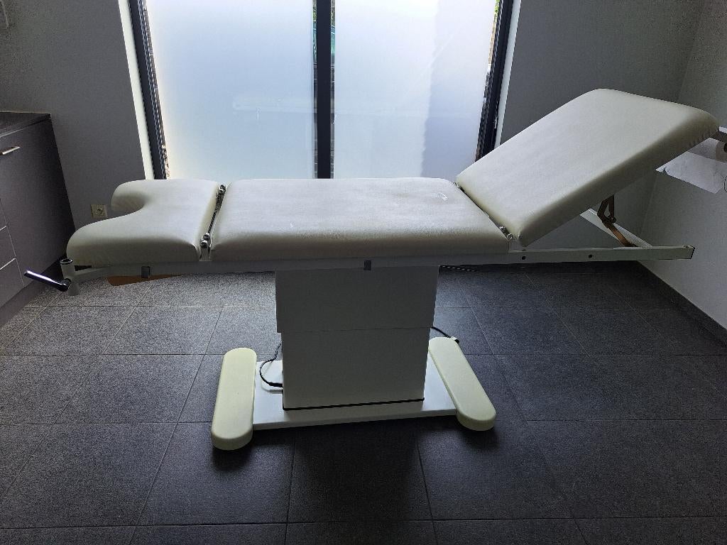 onderzoekstafel, massagetafel electrisch, Diversen, Ophalen, Zo goed als nieuw