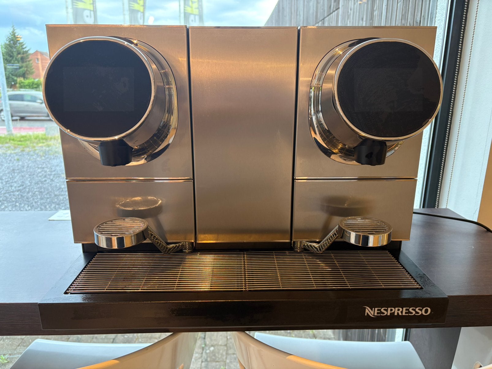 Nespresso pro momento coffee en coffee, Ophalen, Gebruikt, Koffiemachine, 2 tot 4 kopjes