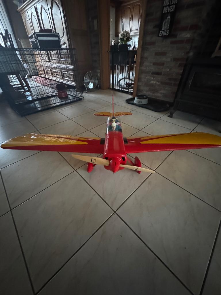 Space walker 1.60 elektro, Hobby en Vrije tijd, Modelbouw | Radiografisch | Vliegtuigen, Ophalen, Zo goed als nieuw, Elektro