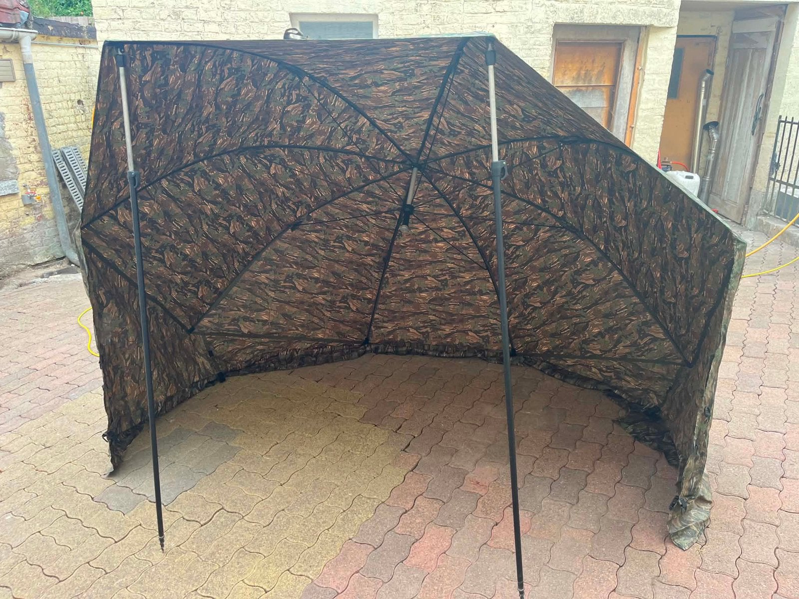 Parapluie tente, Sports nautiques & Bateaux, Pêche à la ligne | Carpes, Enlèvement, Comme neuf
