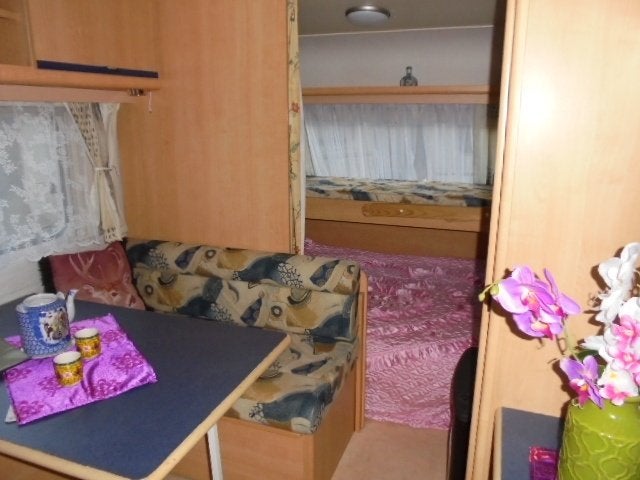 mooie luxe 425 met stapelbed+vastbed,treinzit,vast wc+tent-, Dwarsbed, Bedrijf, Schokbreker, 4 tot 5 meter
