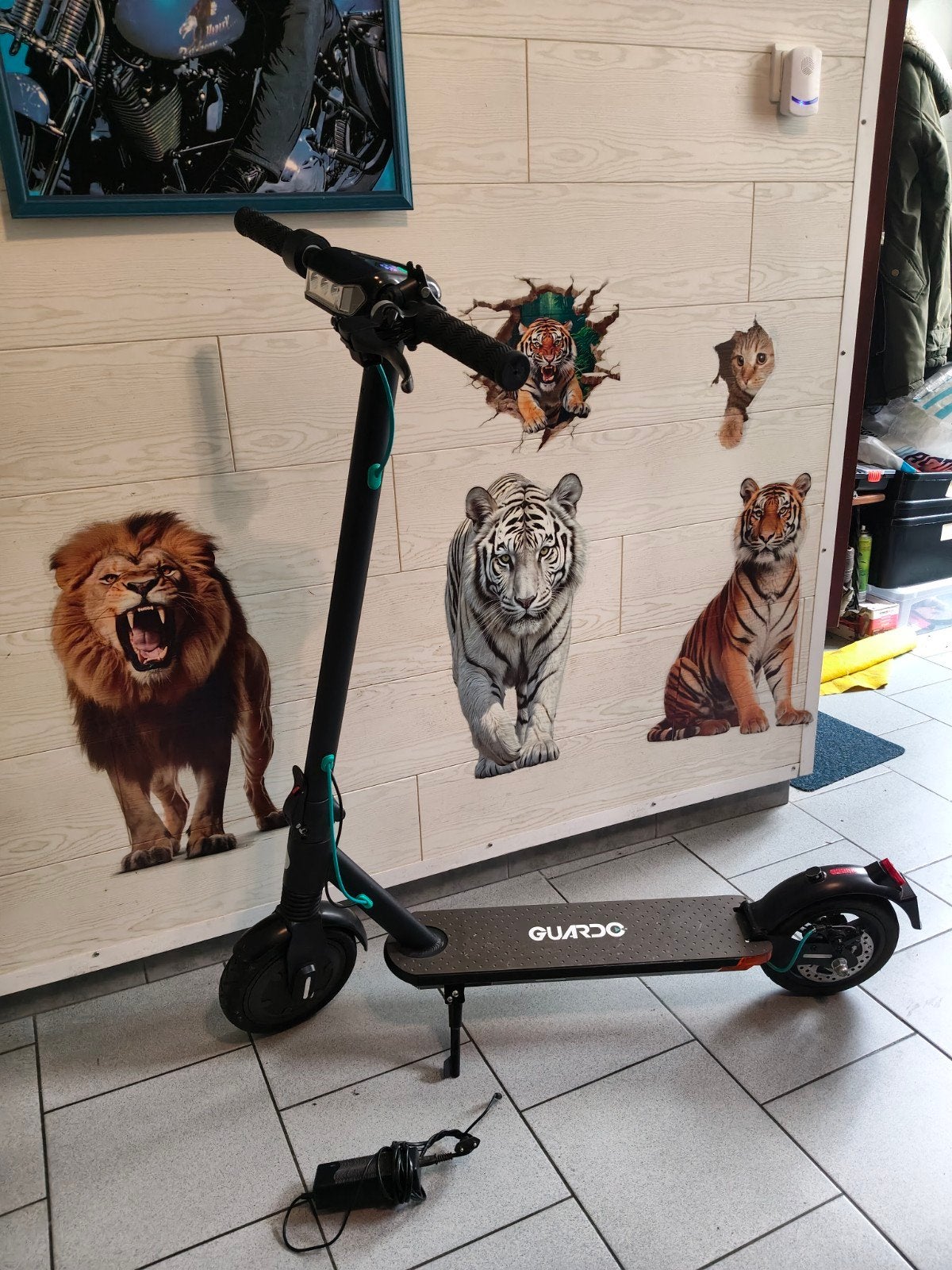 trottinette électrique GUARDO 3vit.25km heure, Fietsen en Brommers, Ophalen, Zo goed als nieuw, Overige typen, GUARDO