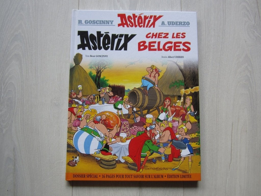 Astérix chez les Belges - avec dossier spécial - Ed. limitée, Enlèvement ou Envoi, Une BD, Comme neuf, Goscinny & Uderzo