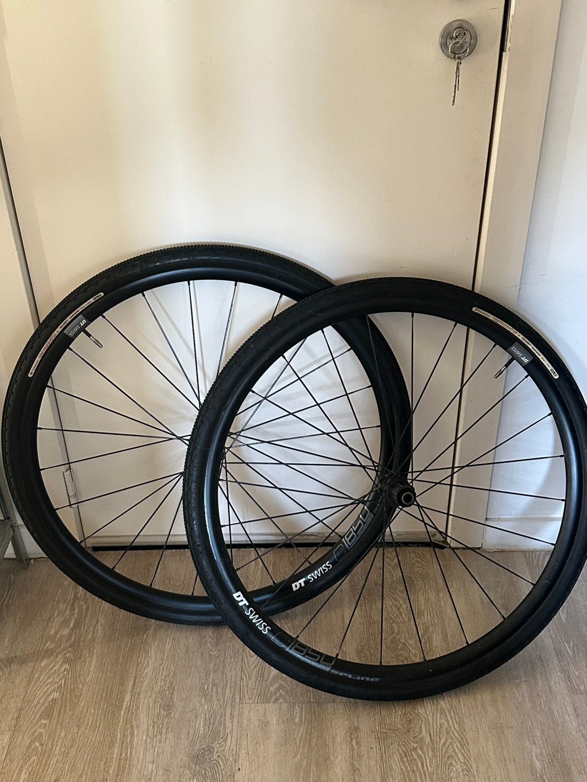 Roues DT Swiss C1850, Utilisé, DT SWISS, Aluminium, Roue