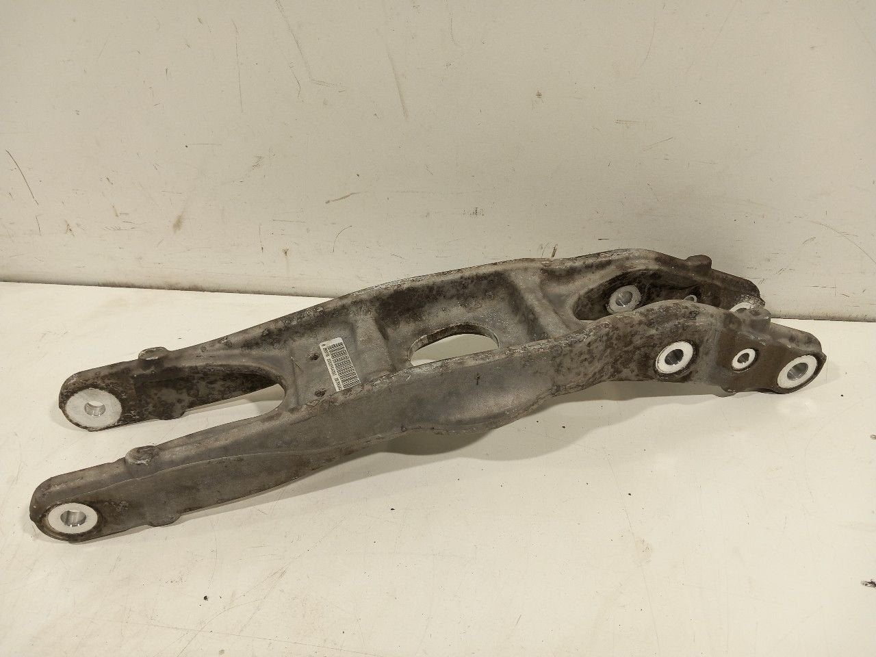 Draagarm rechts achter Mercedes-Benz C-Klasse, Onderdelen@venauto.nl, Van der Ven Autorecycling B.V., Ettenseweg 76, 4706 PB Roosendaal, The Netherlands