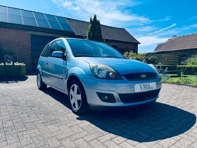 Ford Fiesta 1.3 Essence * Garantie * Euro4 *, Achat, Garantie prolongée, Boîte manuelle, Noir