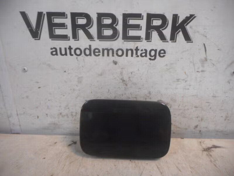 TANKKLEP Mercedes-Benz C (W202) (201-584-29-39), Auto-onderdelen, Gebruikt, Mercedes-Benz AG, Deur, Ophalen of Verzenden