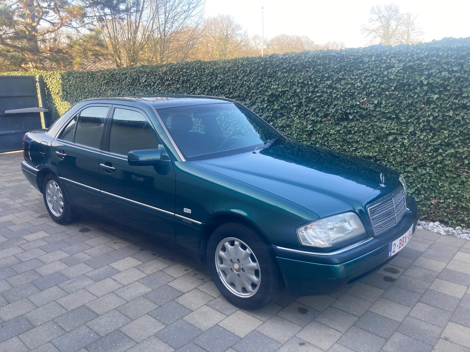 Mercedes C250TD w202 oldtimer bj 1996 5 vit 150 pk, Auto's, Oldtimers, Mercedes-Benz, Particulier, Te koop, Handgeschakeld