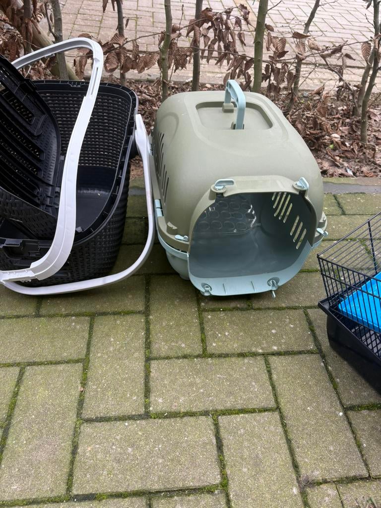 Groene transport box, Dieren en Toebehoren, Ophalen, Zo goed als nieuw