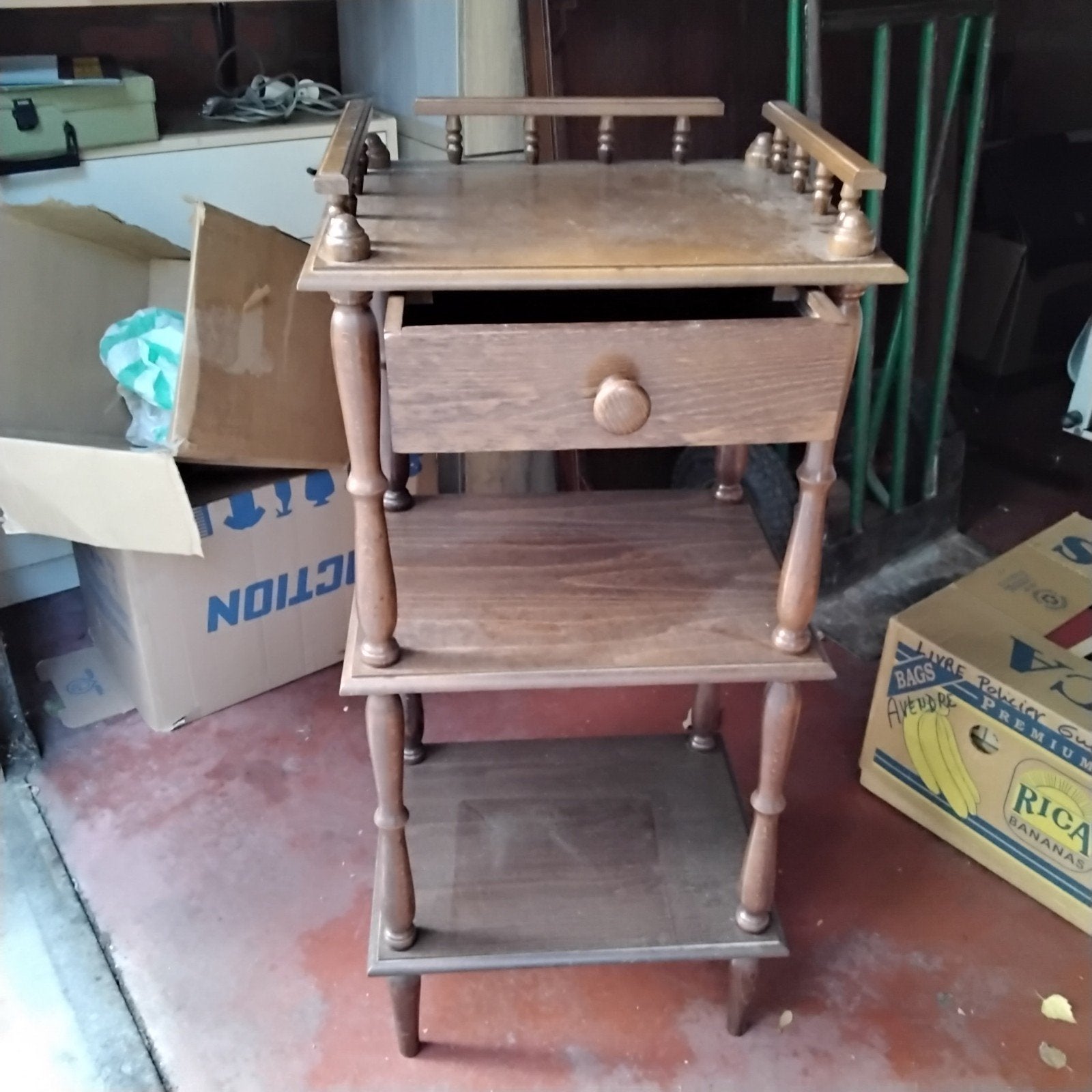petite table d ’appoint pour téléphone ou autres, Enlèvement