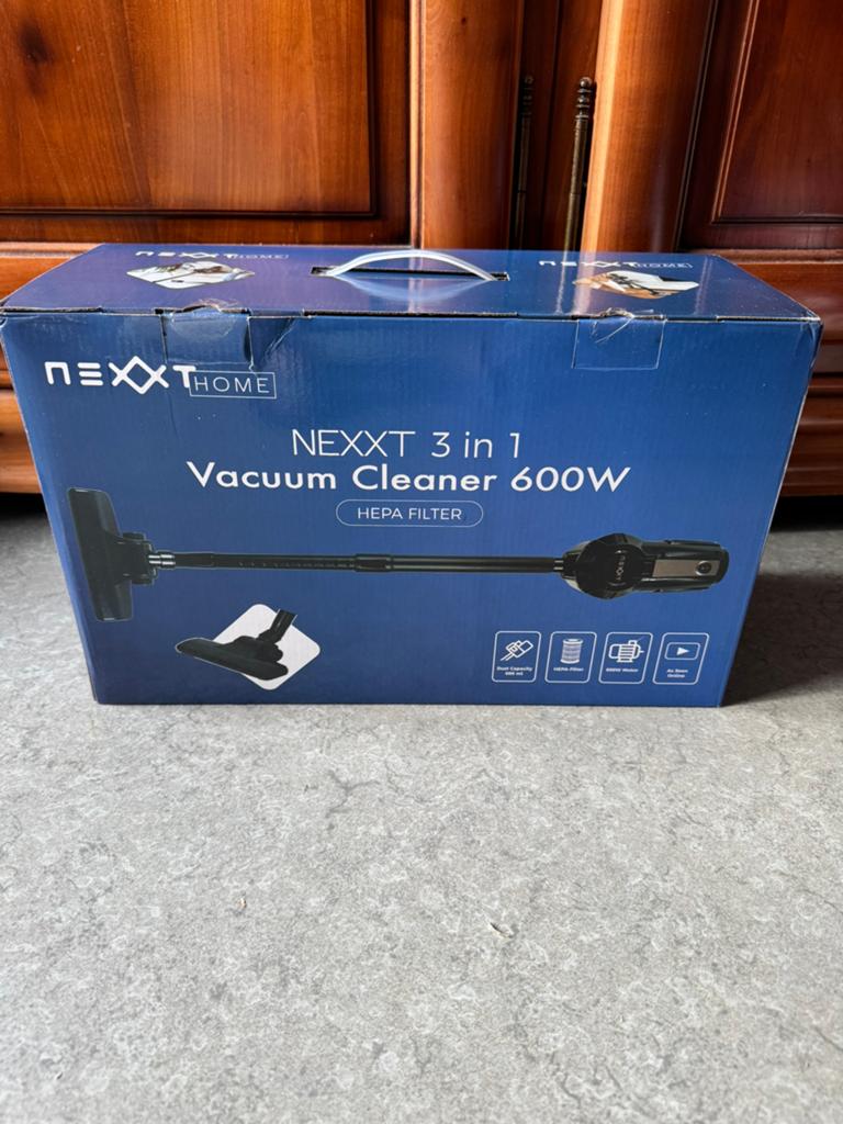 Nieuwe steelstofzuiger, Enlèvement ou Envoi, Comme neuf, Aspirateur balai