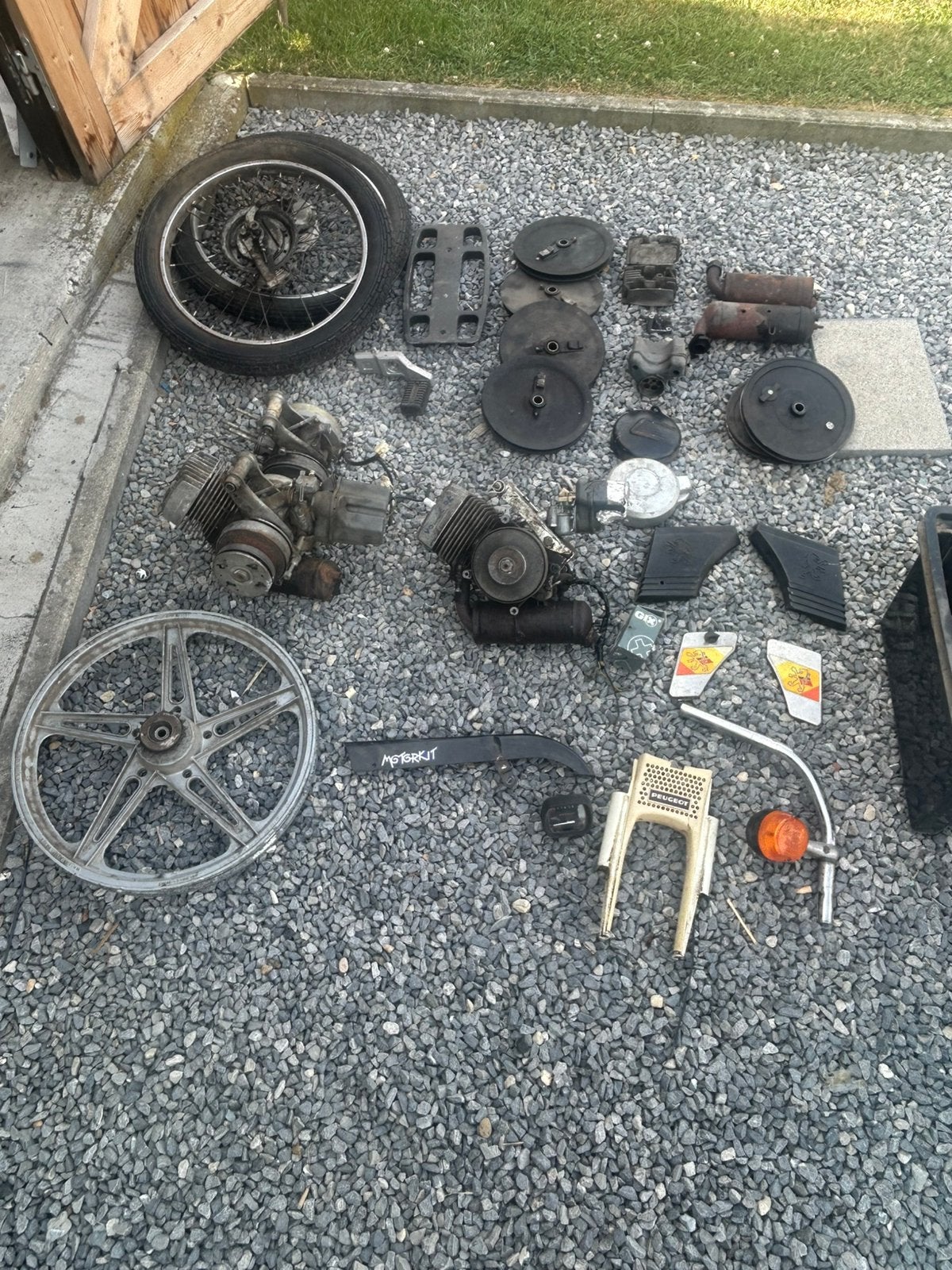 Pièces Peugeot 103 et vogue, Fietsen en Brommers, Brommeronderdelen | Algemeen, Ophalen of Verzenden, Zo goed als nieuw