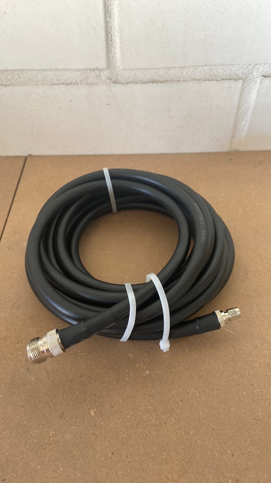 coax-/antennekabel met SMA naar RP-SMA aansluiting, Télécoms, Antennes & Mâts, Enlèvement, Neuf