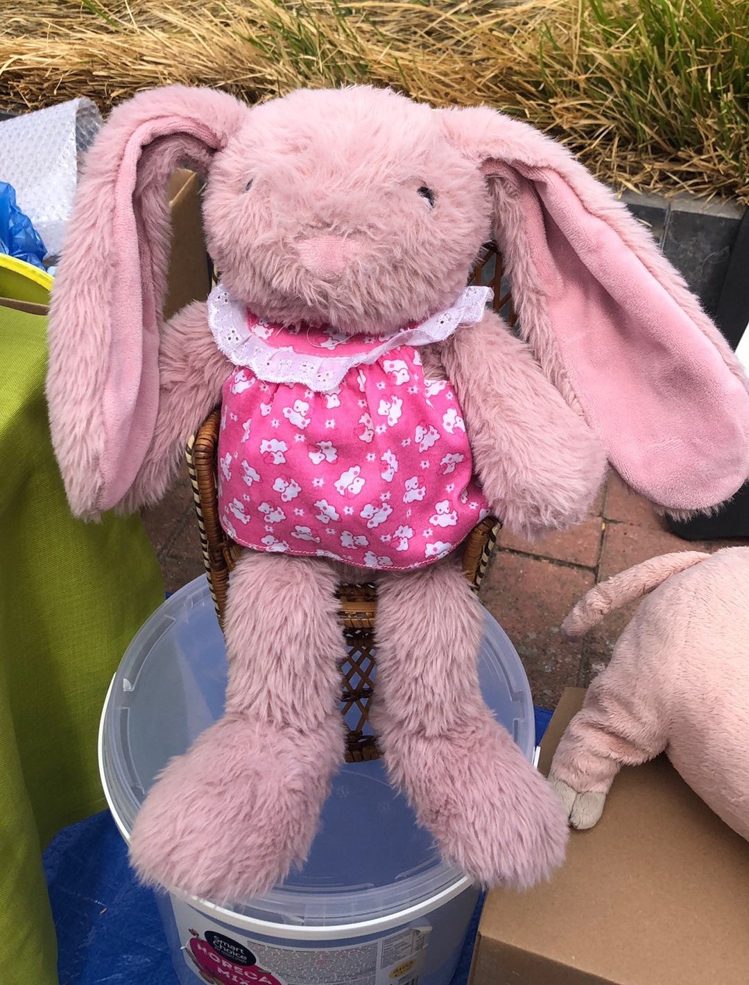 Lapin peluche rose, Comme neuf