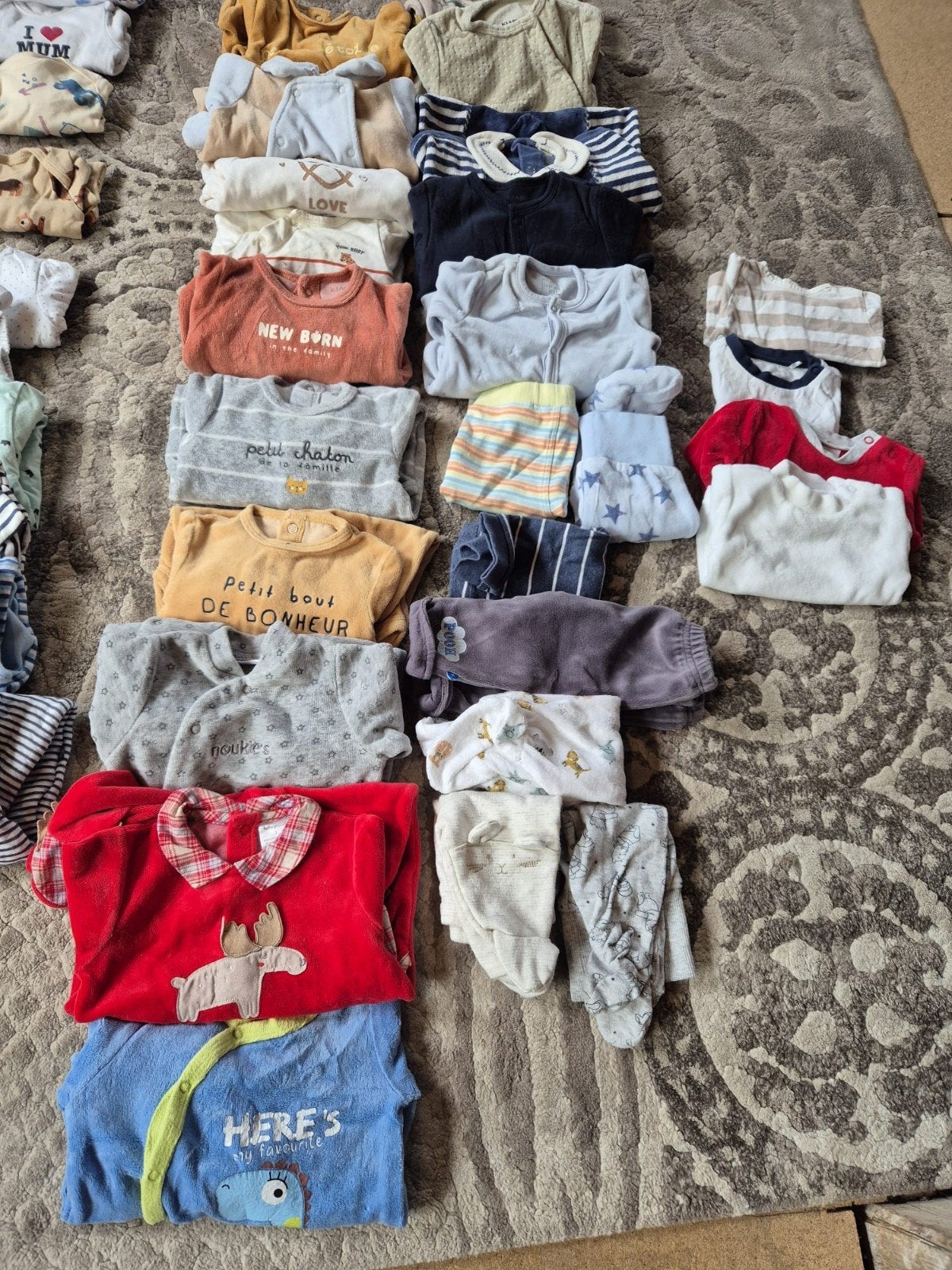 Lot vêtements bébé 1mois (52-54 cm), Enlèvement