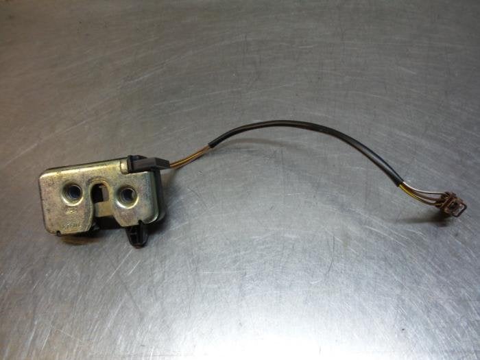 Mécanique de verrouillage hayon d'un Ford KA (KA 96-), -, -, -, Enlèvement ou Envoi