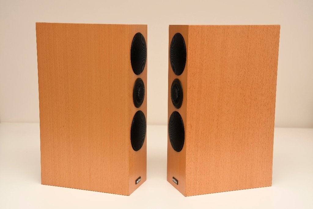 REVOX Elegance Shelf speakers, Speakerset, Zo goed als nieuw, 60 tot 120 watt, Ophalen
