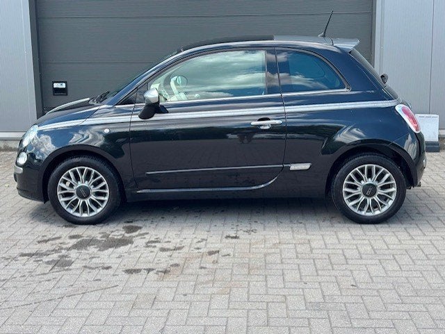 Fiat 500 benzine pano dak 47.000km, Auto's, Fiat, Voorwielaandrijving, 4 zetels, 4 cilinders, Zwart