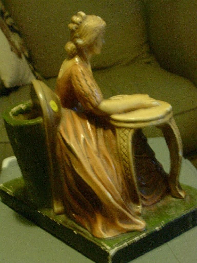 Vase statuette dame lisant - plâtre, Antiek en Kunst, Antiek | Vazen, Ophalen of Verzenden