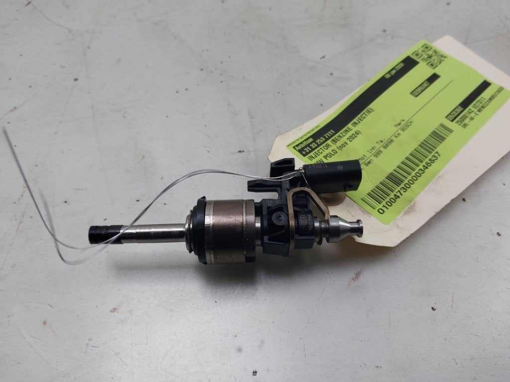 INJECTOR BRANDSTOF Polo VI (AW1) (|05C036E|05C906036E|), Robert Bosch AG, Gebruikt, Volkswagen, Robert-Bosch-Allee 1
74232  Abstatt, DE