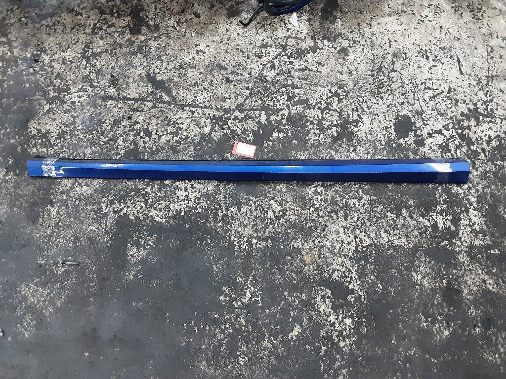 SIERLIJST DORPEL Audi S3 Limousine (8VM / 8VS), Gebruikt, Mevr. I. Hauben, Audi, Rue de l'Espoir 34 34
4030  GRIVEGNÉE, BE