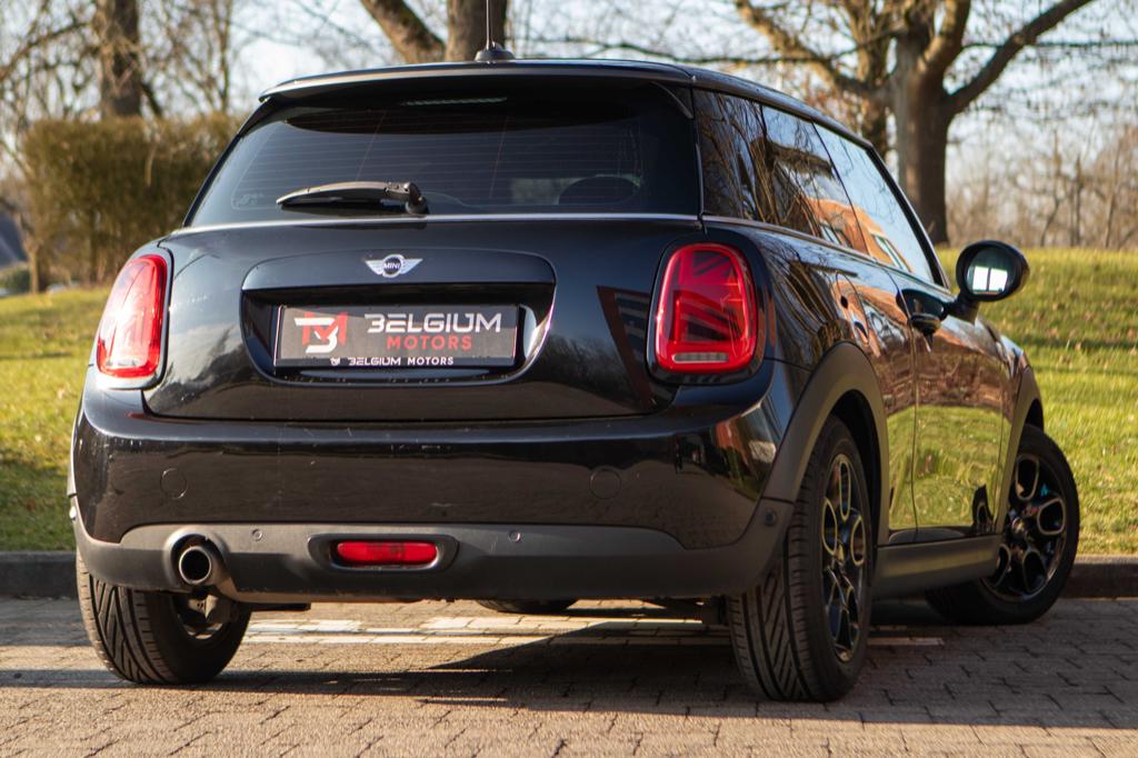 MINI Cooper 1.5 - Pro Pack - Volledig zwart -Stoelverwarming, Auto's, Mini, 4 zetels, Euro 6, 1595 kg, Zwart