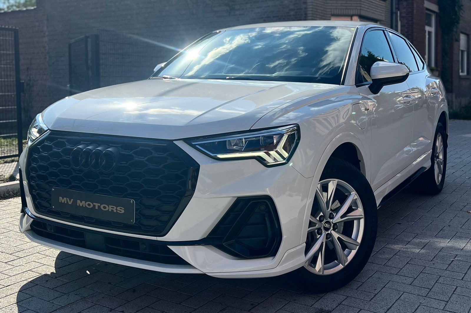 AUDI Q3 Sportback S-Line 45 1.4TFSi-e 245pk/Hybride!, Auto's, Automaat, Dealer onderhouden, https://public.car-pass.be/vhr/df63ee6f-1982-4787-b255-b5983438a573#