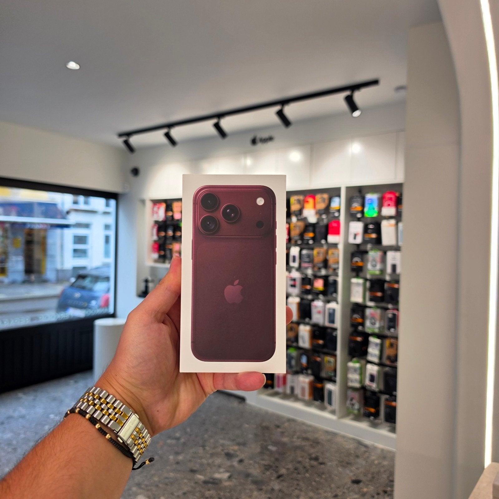 IPHONE 18 PRO 5G 256GB BURGUNDY NEW, Ophalen