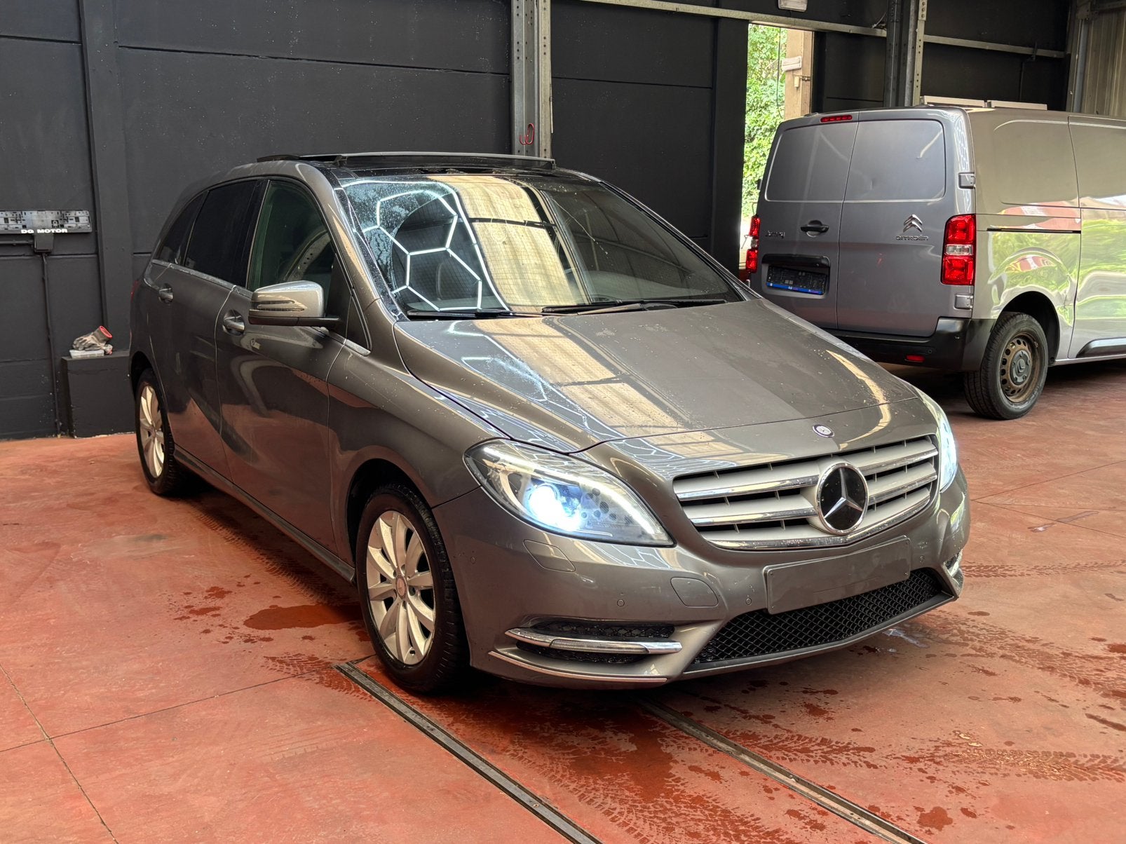 Mercedes b180cdi, Auto's, Mercedes-Benz, Euro 5, Leder, Particulier, Achteruitrijcamera