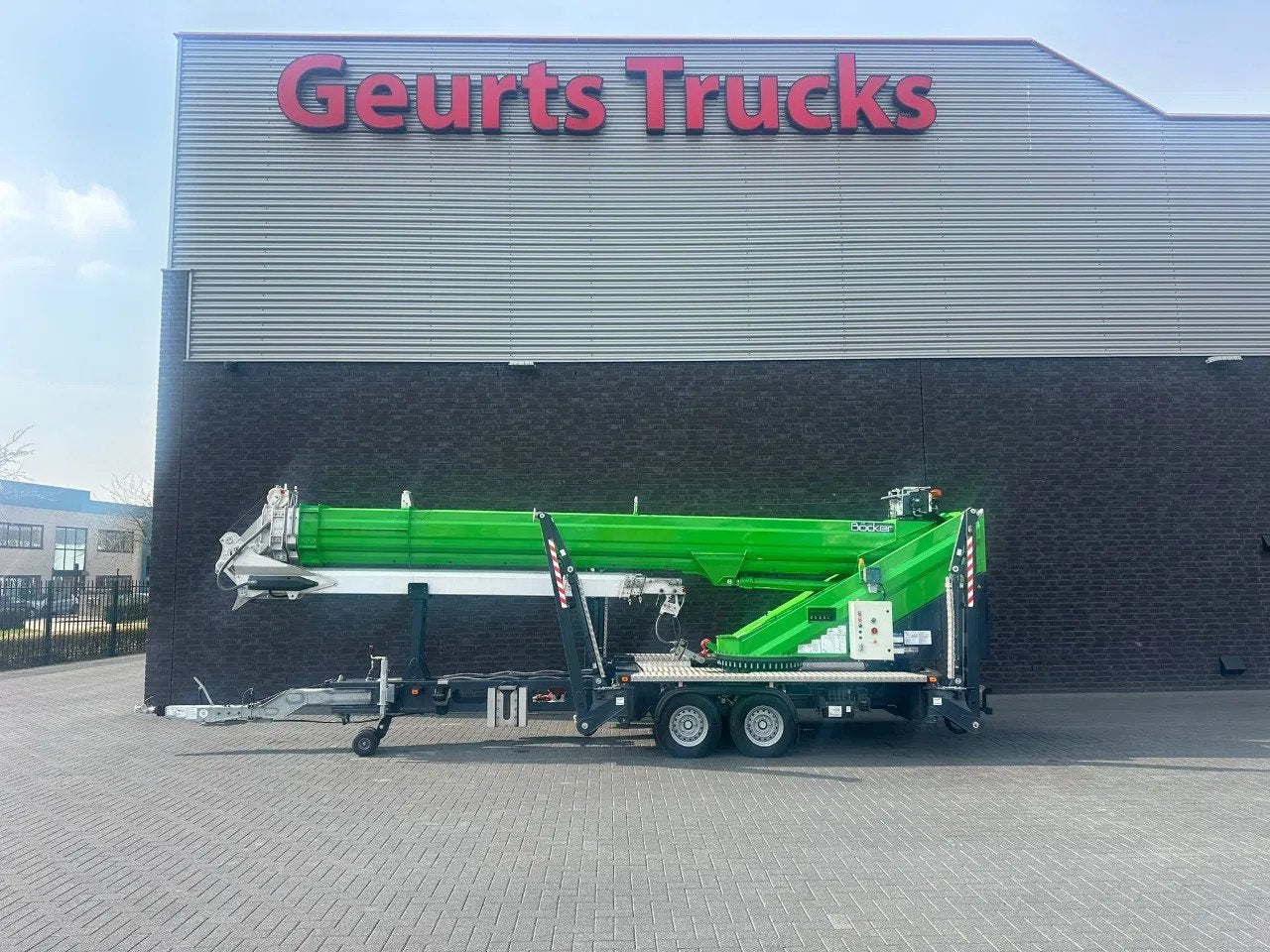 Böcker AHK 36/2400 MONTAGE KRAAN/KRAN/GRUA /CRANE UREN 250, Articles professionnels, Grue