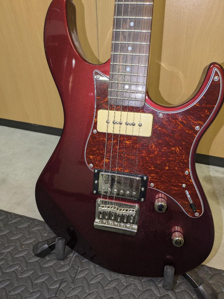 Guitare électrique Yamaha Pacifica 311H rouge, Ophalen, Zo goed als nieuw, Solid body, Overige merken